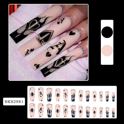 Lange Doodskist Vorm Press On Nagels Valse Nageltips Schoppen A Poker Vlam Hart Patroon Met Steentjes Glitter Punk Stijl Dames