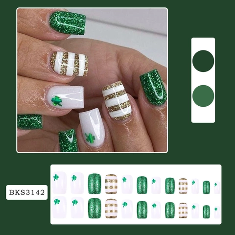 St Patricks Day Press On Nägel Grüne Glitzer Kleeblatt Muster Quadratische Lange Form Künstliche Nägel Für Frauen