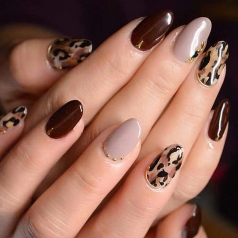 Burgundy Leopard Press On Nails Almond Shape Glossy Long Artificial Nails Elegant Nail Art With Jelly Glue And File