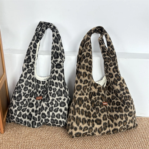 Luipaardprint Pluche Tote Bag Grote Capaciteit Zachte Kunstbont Schoudertas Voor Dames Winter Casual Street Style