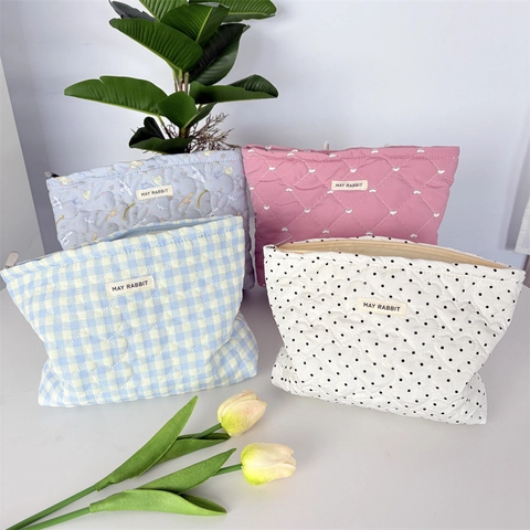 Quilted Makeup Bag Padded Cosmetic Organizer Travel Portable Large Capacity Zipper Toiletry Pouch Women