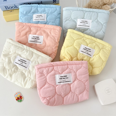 Quilted Cosmetic Bag Floral Pattern Polyester Portable Makeup Storage Pouch For Women Soft Cute Zipper Clutch