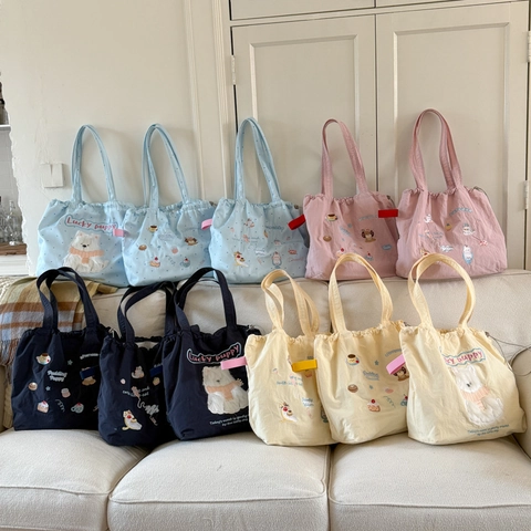 Borsa A Tracolla Da Donna Nylon Ricamato Cartone Animato Coulisse Tote A Mano Casual Versatile