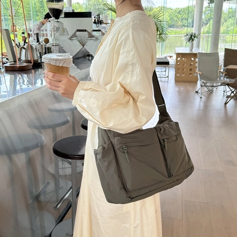 Borsa A Tracolla In Nylon Grande Capacità Tasche Multiple Impermeabile Casual Stile Workwear Messenger