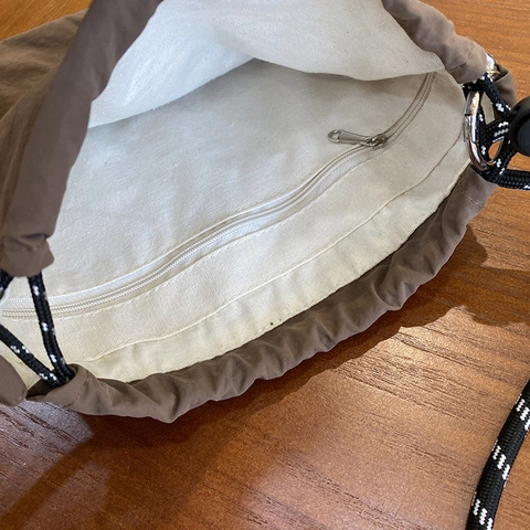 Damen Nylon Kordelzug Eimer Umhängetasche Cartoon Stickerei Leinwand Schultertasche Leicht Lässige Handtasche