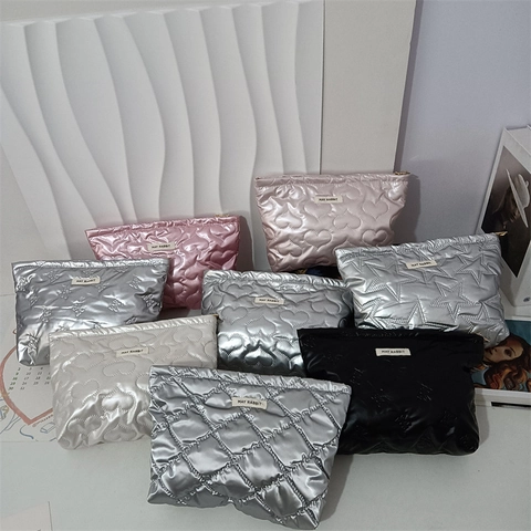 Beauty Case In PU Trapuntato Motivo Cuore Stella Metallico Portatile Organizzatore Cosmetici Pochette Per Donne