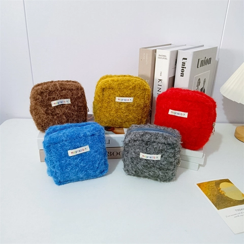 Mini Square Plush Storage Pouch Bag Portable Cute Zipper Cosmetic Organizer Soft Sanitary Napkin Container