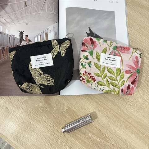 Florale Bestickte Kosmetiktasche Für Damen Reise Lippenstift Aufbewahrungsbeutel Mit Schmetterlings Jacquard Polyester Retro Stil