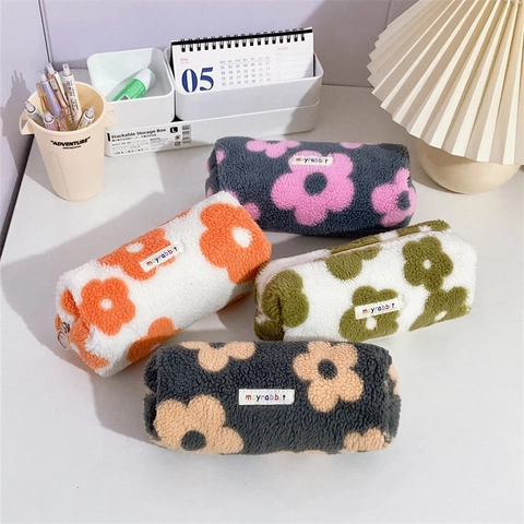 Astuccio In Peluche Con Fiori Carino Sherpa Borsa Porta Cancelleria Grande Capacità Portatile Fodera Tela Beauty Case Per Studenti