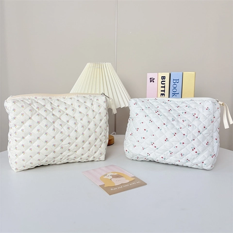 Quilted Makeup Bag Floral Cherry Print Polyester Zipper Cosmetic Pouch Portable Travel Organizer For Women