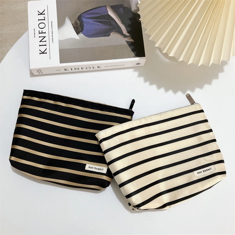 Gestreifte Kosmetiktasche Polyester Canvas Große Kapazität Reißverschluss Make-up Organizer Tragbare Reise Clutch Pouch Damen
