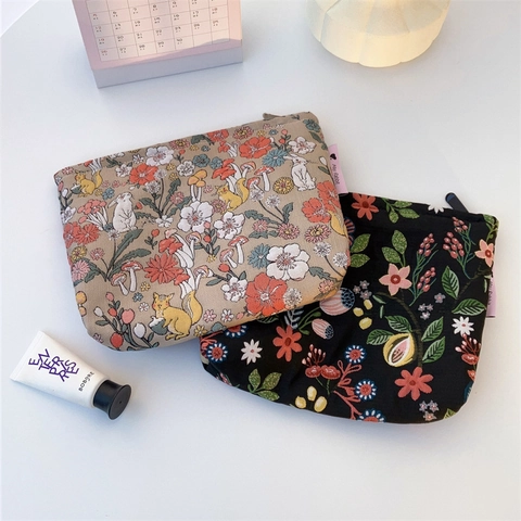 Borsa Per Cosmetici Ricamata Vintage Grande Capacità Astuccio Trucco Motivo Coniglio Di Bosco E Fiori Borsa Jacquard