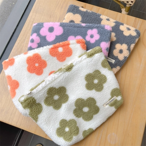 Pochette In Peluche Con Motivo Floreale Borsa Per Cosmetici In Lana Di Agnello Morbida Organizzatore Con Cerniera Per Donna