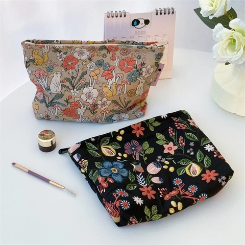 Borsa Per Cosmetici Ricamata Vintage Grande Capacità Astuccio Trucco Motivo Coniglio Di Bosco E Fiori Borsa Jacquard