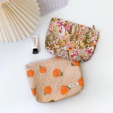 Borsa Cosmetica In Jacquard Da Donna Grande Capacità Motivo Floreale Frutta Rilievo Organizer Per Trucco Portatile Con Cerniera