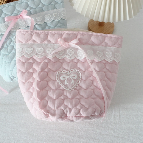 Panier de Rangement en Polyester Matelassé Motif Coeur Organisateur de Bureau Bac à Bibelots en Tissu Crêpe Pour Maison Bureau Chambre Grande Capacité Panier de Style Coréen Ins