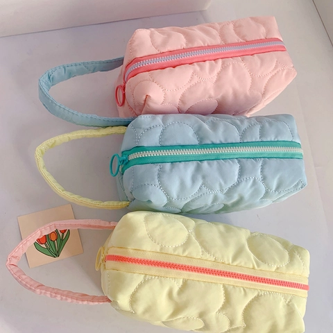 Quilted Flower Makeup Bag Polyester Portable Travel Cosmetic Organizer Floral Pattern Handheld Storage Pouch For Women