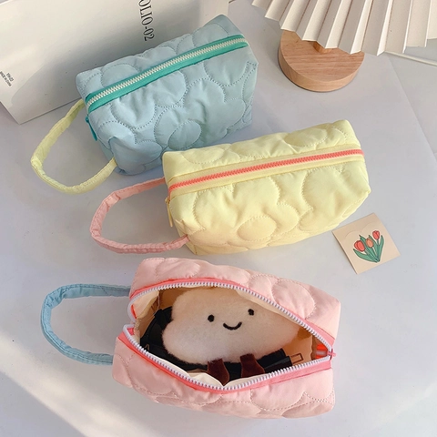 Quilted Flower Makeup Bag Polyester Portable Travel Cosmetic Organizer Floral Pattern Handheld Storage Pouch For Women