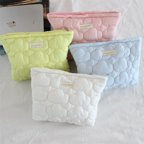 Quilted Cloud Makeup Bag Polyester Padded Cosmetic Organizer Zipper Travel Toiletry Storage Pouch Portable Soft Aesthetic