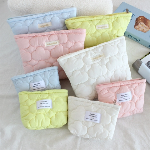 Quilted Cloud Makeup Bag Polyester Padded Cosmetic Organizer Zipper Travel Toiletry Storage Pouch Portable Soft Aesthetic