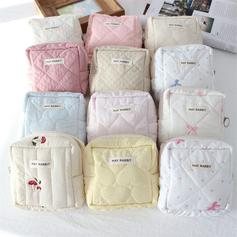 Quilted Cotton Makeup Bag Small Square Cosmetic Organizer Pouch With Heart Pattern Portable Zip Sundries Storage Bag