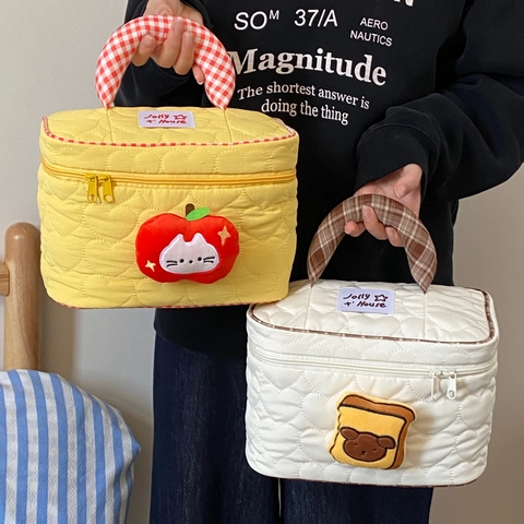 Steppstoff Kosmetiktasche Herzmuster Große Kapazität Toilettenartikel Organizer Karogriff Cartoon Aufnäher Tragbare Reisetasche