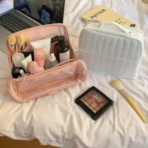 Quilted Makeup Bag Large Capacity Portable Handle Travel Toiletry Organizer Minimalist Fabric Zip Cosmetic Storage Pouch