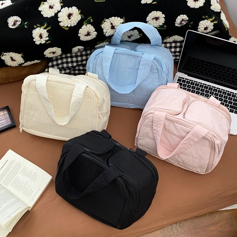 Große Kosmetiktasche Nylon Tragbare Gesteppte Kulturbeutel Organizer Für Reisen Professionelle Kosmetik Aufbewahrung