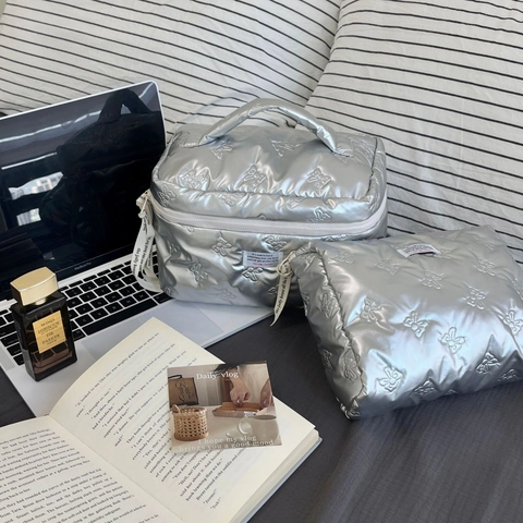 Shiny Metallic Quilted Butterfly Pattern Makeup Bag Portable Travel Toiletry Organizer Zipper Cosmetic Handheld Storage Bag