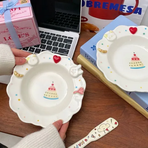 Ceramic Dessert Plate With 3D Cat Rabbit Relief Scalloped Edge Cute Cartoon Cake Pattern Underglaze For Breakfast Gift