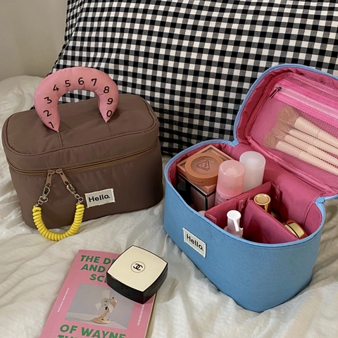 Large Capacity Makeup Bag Waterproof Fabric Cosmetic Case With Numeric Handle And Phone Cord Zipper Pull For Women