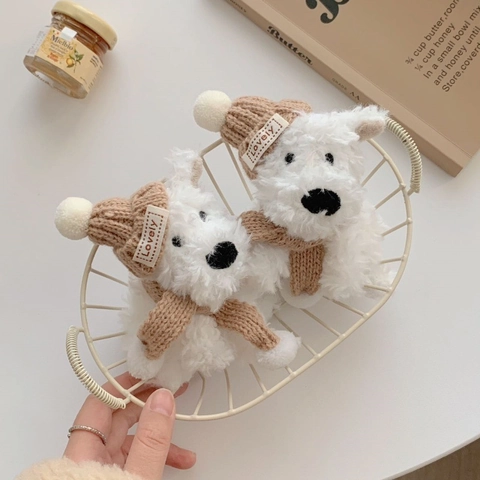Simpatico Cane Peluche Bianco Portachiavi Morbida Pelliccia Lunga Westie Cucciolo Ciondolo Per Borsa Con Mini Cappello Sciarpa