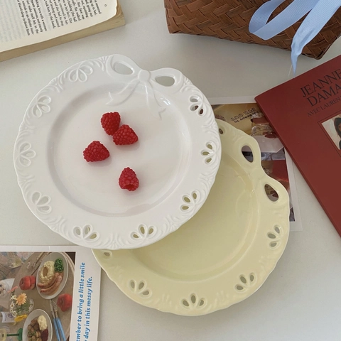 Piatto Da Cena In Ceramica Vintage Francese Bordo In Pizzo Traforato Decorazione Con Fiocco A Rilievo Elegante Dolce Frutta Insalata