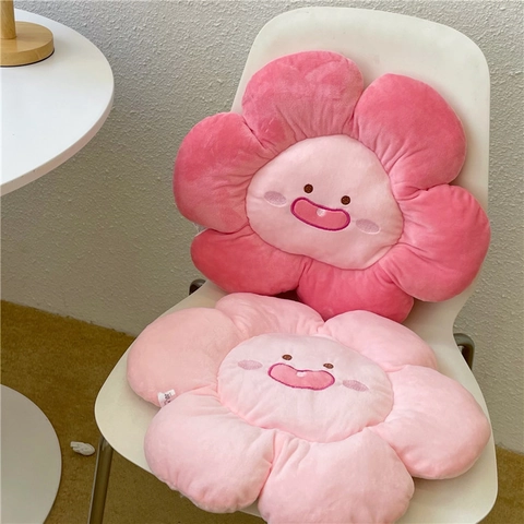 Flower Shaped Plush Cushion With Cartoon Smiley Face Embroidery Soft Decorative Pillow For Sofa Chair Home Decor Cute Ins Style