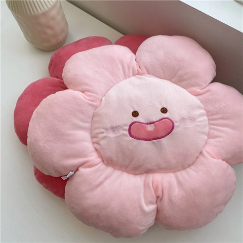 Flower Shaped Plush Cushion With Cartoon Smiley Face Embroidery Soft Decorative Pillow For Sofa Chair Home Decor Cute Ins Style