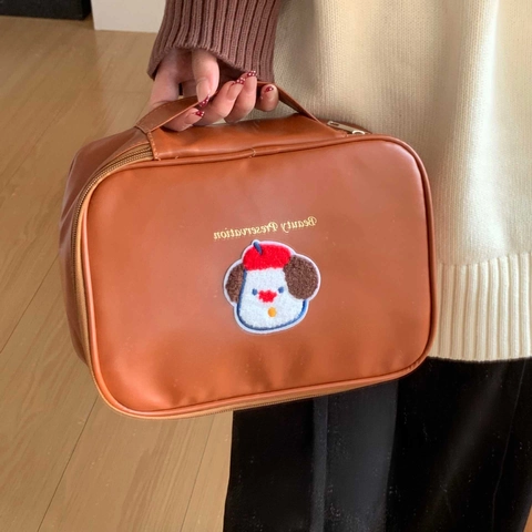 Große Kapazität Schminktasche PU Leder Tragbarer Kulturbeutel Reise Organizer Mit Cartoon Hund Stickerei Griff Reißverschluss