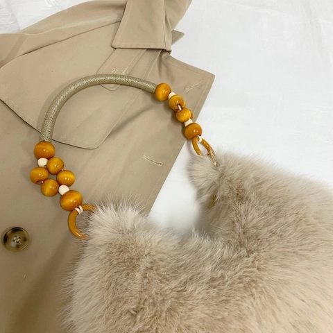 Sac À Main Peluche Forme Dumpling Perles En Bois Poignée Tissée Automne Hiver Sac Bandoulière Croissant Femmes