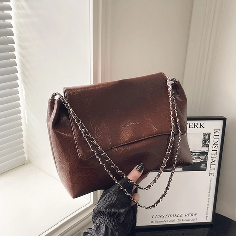 Women Vintage Crinkled PU Leather Shoulder Bag Large Capacity Solid Color Fashion Chain Strap Crossbody Underarm Bag Casual