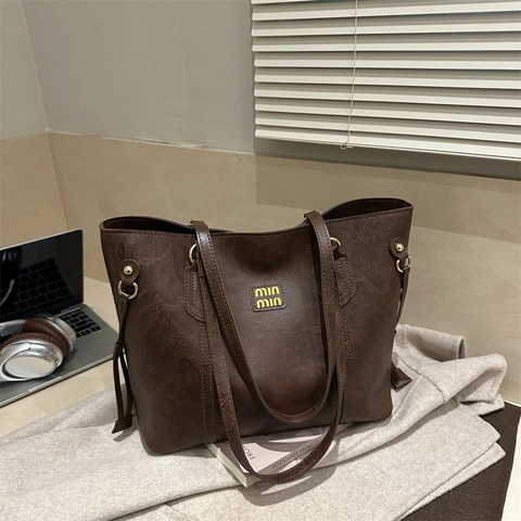 Large Capacity Retro PU Leather Tote Bag Women Commuting Shoulder Handbag With Zipper Closure Soft Texture Solid Color