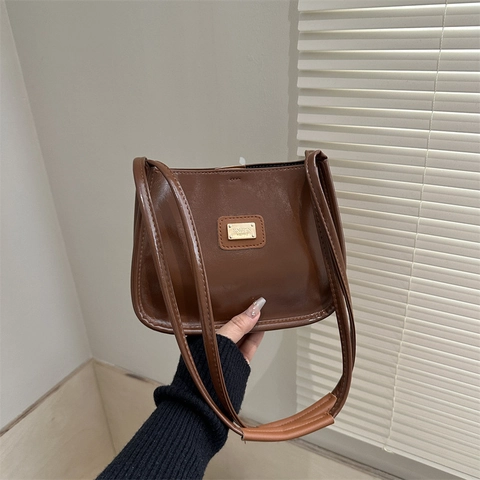 Bolso De Axila Para Mujer Cuir PU Retro Bolso De Hombro Con Placa De Logo Metálico Estilo Francés Moda Casual