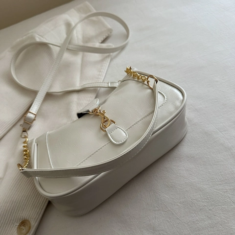 Bolso Pequeño Para Axila Mujer Cuero PU Bolso De Hombro Cruzado Con Cadena De Metal Gancho Color Sólido Diseño De Nicho