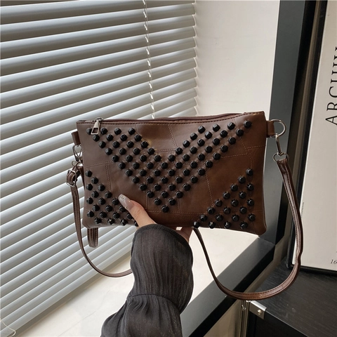 Sac À Épaule À Rivets En Cuir PU Pochette Enveloppe À Clous En V Pour Femmes Mode Rétro Style