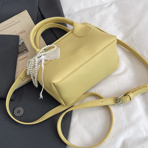 Bolso De Hombro Para Mujer Cuero PU Grano Lichi Colgante Lazo Encaje Perla Artificial Asa Bolso Cruzado Chic Estilo Verano Dulce