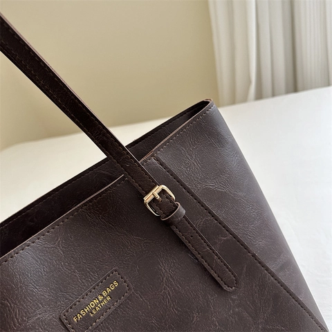 Borsa Tote Da Donna Di Grande Capacità In Pelle PU Semplice Borsa A Tralla Per Pendolari Retrò Morbida Moda Quotidiana