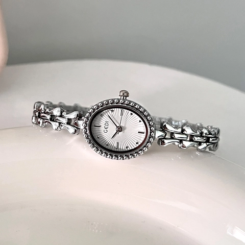 Elegante Orologio Al Quarzo Da Donna Retro Bracciale Catena Metallo Lega Quadrante Ovale Impermeabile Vintage Moda Orologio Accessorio