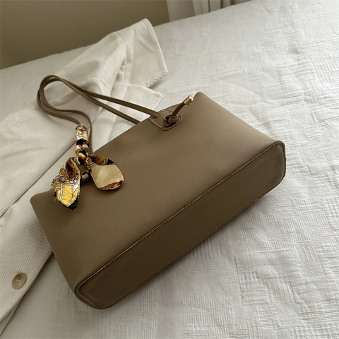 Grote Capaciteit Tote Tas Voor Vrouwen PU Leer Forenzen Schoudertas Met Sjaal Decoratie Retro Elegante Kantoor Werk Handtas