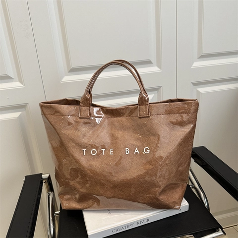 Grand Sac Fourre-Tout Pour Femmes Texture Plissée Brillante Imperméable PVC Sac À Épaule Imprimé Lettre Minimaliste