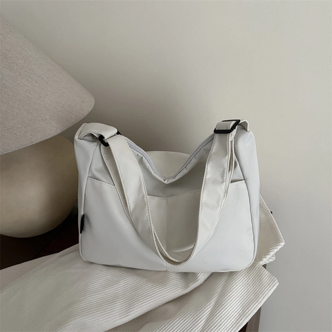 Bolso Bandolera De Nailon Gran Capacidad Ligero Para Viaje Bolso De Hombro Minimalista Color Sólido Informal Para Mujer
