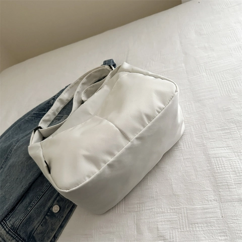 Bolso Bandolera De Nailon Gran Capacidad Ligero Para Viaje Bolso De Hombro Minimalista Color Sólido Informal Para Mujer