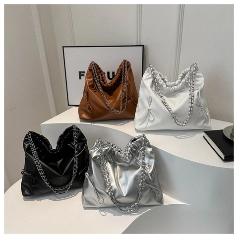 Borsa A Spalla Donna Pelle PU Coulisse Fiocco Grande Capacità Borsa Tote Alla Moda Con Catena Argentata